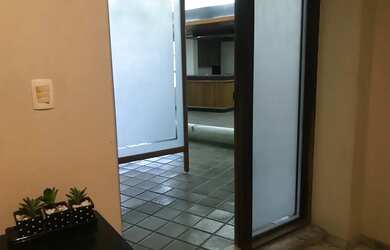 Imagem: O apartamento possui 4 Dormitórios, 5 Banheiros, 2 Vagas na