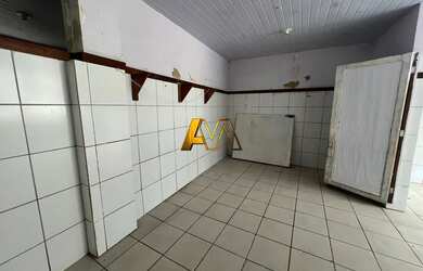 Imagem: O depósito possui 94m² de Área e está localizado em Uruguai