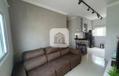 Imagem: O apartamento possui 2 Dormitórios, 2 Banheiros, 1 Vaga na