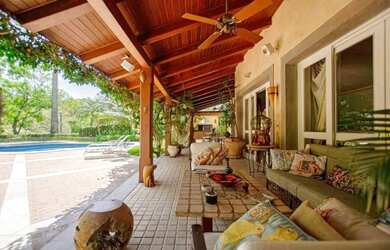 Imagem 6: Casa à venda e para alugar em Santana de Parnaíba, Alphaville, com 4...