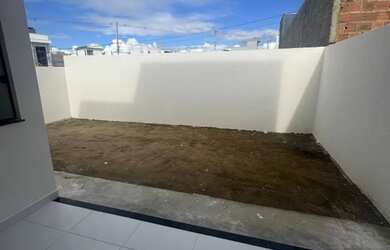 Imagem 9: Excelente casa 2/4 sendo 1 suíte localizada no Jardim dos Girassois