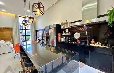 Imagem 6: Imperdível Casa Moderna com Área Gourmet e Jacuzzi no Condomínio Maria...