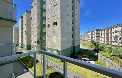 Imagem: O apartamento possui 2 Dormitórios, 1 Banheiro, 1 Vaga na garagem