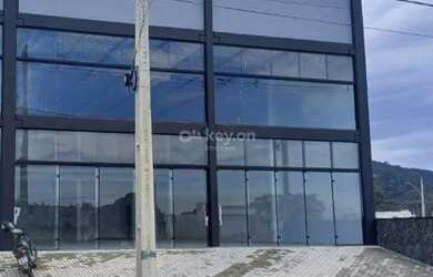 Imagem: O depósito possui 350m² de Área, Imóvel novo e está localizado