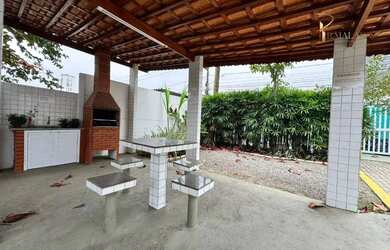 Imagem: A kitnet possui 1 Dormitório, 1 Banheiro, 1 Vaga na garagem