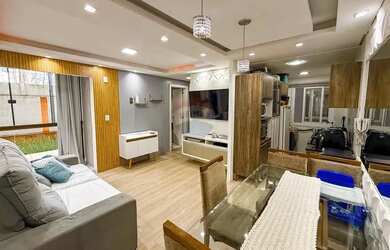 Imagem: O apartamento possui 2 Dormitórios, 1 Banheiro, 1 Vaga na garagem