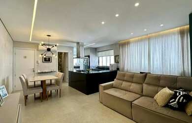 Imagem: O apartamento possui 2 Dormitórios, 2 Banheiros, 2 Vagas na