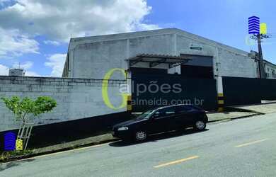 Imagem: O depósito possui 5 Vagas na garagem, 1.259m² de Área e