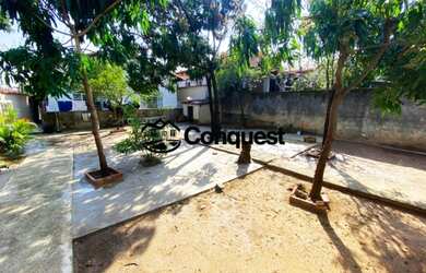 Imagem: A casa possui 3 Dormitórios, 2 Banheiros, 4 Vagas na garagem