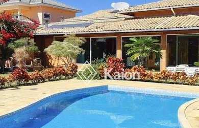 Imagem: A casa em condomínio possui 4 Dormitórios, 5 Banheiros, 4