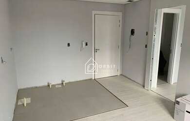 Imagem: O apartamento possui 1 Dormitório, 1 Banheiro, 1 Vaga na garagem