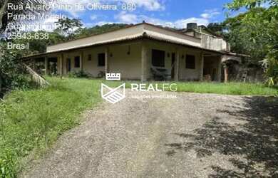 Imagem: A casa possui 3 Dormitórios, 1 Banheiro, 216m² de Área e