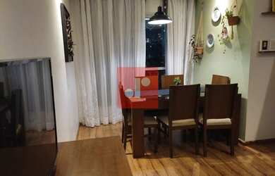 Imagem: O apartamento possui 3 Dormitórios, 1 Banheiro, 1 Vaga na garagem