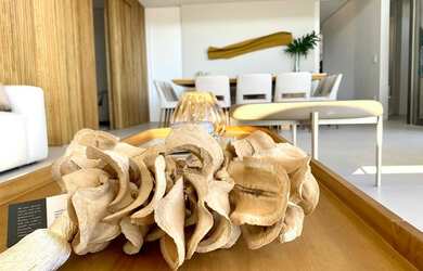 Imagem: A casa em condomínio possui 5 Dormitórios, 5 Banheiros, 4