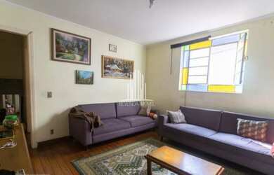 Imagem: A casa possui 4 Dormitórios, 3 Banheiros, 1 Vaga na garagem