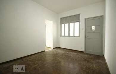 Imagem: A casa possui 2 Dormitórios, 1 Banheiro, 75m² de Área e