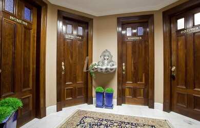 Imagem: O depósito possui 253m² de Área e está localizado em Centro