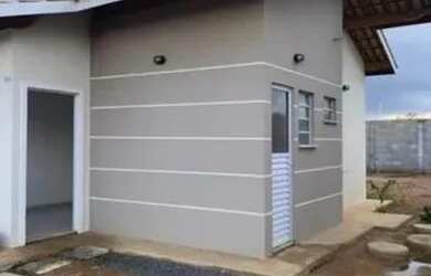 Imagem: A casa em condomínio possui 2 Dormitórios, 1 Banheiro, 2 Vagas