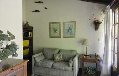 Imagem: A casa possui 5 Dormitórios, 5 Banheiros, 2 Vagas na garagem