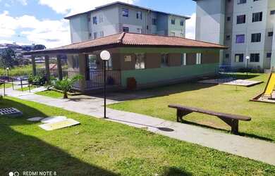 Imagem: O apartamento possui 2 Dormitórios, 1 Banheiro, 1 Vaga na garagem