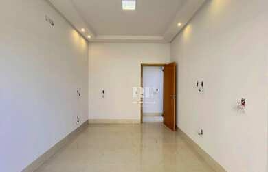 Imagem: A casa em condomínio possui 3 Dormitórios, 4 Banheiros, 4