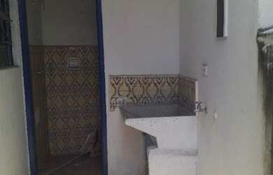 Imagem: A casa possui 2 Dormitórios, 1 Banheiro, 1 Vaga na garagem