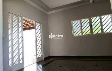 Imagem 5: Casa residencial com 5 quartos sendo 2 suítes disponível para locação...