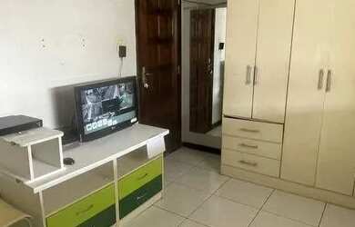 Imagem: A casa possui 4 Dormitórios, 2 Banheiros, 2 Vagas na garagem