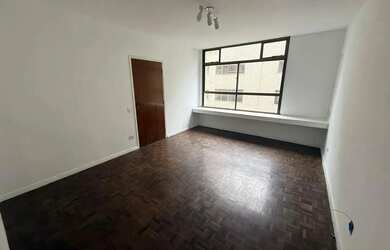 Imagem: O apartamento possui 1 Dormitório, 2 Banheiros, 1 Vaga na garagem