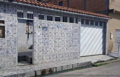 Imagem: A casa possui 5 Dormitórios, 5 Banheiros, 1 Vaga na garagem