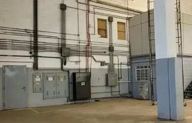 Imagem 4: COMERCIAL - MACUCO - SP. 4.000m² de Áreae5 Vagas na garagem