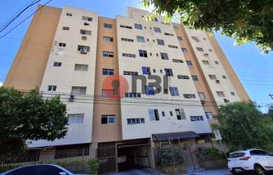 Imagem: O apartamento possui 2 Dormitórios, 1 Banheiro, 2 Vagas na