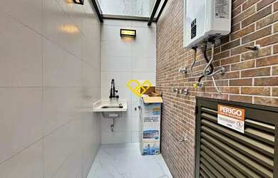 Imagem 13: Casa Triplex com 4 Quartos para Alugar em Santos/SP