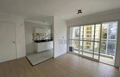 Imagem: O apartamento possui 1 Dormitório, 2 Banheiros, 1 Vaga na garagem