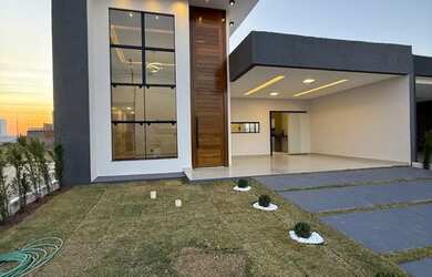 Imagem: A casa em condomínio possui 3 Dormitórios, 2 Banheiros, 2