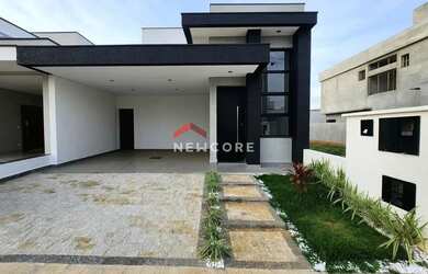 Imagem: A casa em condomínio possui 3 Dormitórios, 4 Banheiros, 2