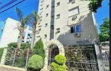 Imagem: O apartamento possui 3 Dormitórios, 1 Banheiro, 1 Vaga na garagem