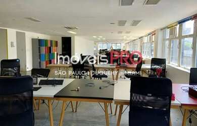 Imagem: O depósito à venda possui e está localizado em Jardim Paulistano