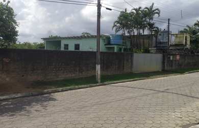 Imagem: O terreno possui 1.400m² de Área e está localizado em Penha