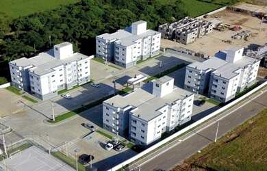 Imagem: O apartamento possui 2 Dormitórios, 1 Banheiro, 1 Vaga na garagem