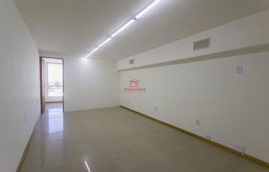 Imagem: O depósito possui 45m² de Área e está localizado em Barra