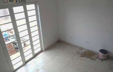 Imagem 12: Belíssimo sobrado, novo com escritura registrada, ótima localização, aceita negociação. Ve