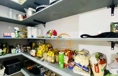 Imagem 8: MAS ELA É BONITA ACONCHEGANTE E RICA EM ARMÁRIOS, CASA À VENDA NO JARDIM...