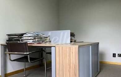 Imagem: O depósito possui 1 Vaga na garagem e 45m² de Área e está