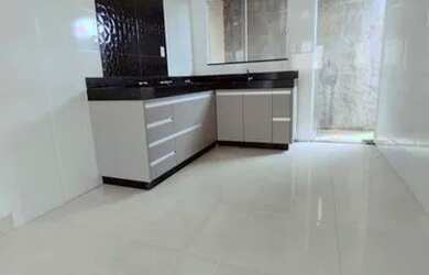 Imagem: A casa possui 3 Dormitórios, 2 Banheiros, 150m² de Área e