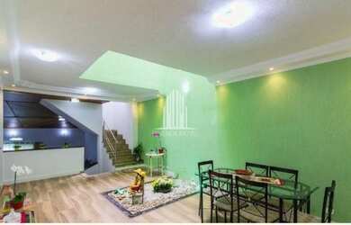 Imagem: A casa possui 5 Dormitórios, 5 Banheiros, 4 Vagas na garagem