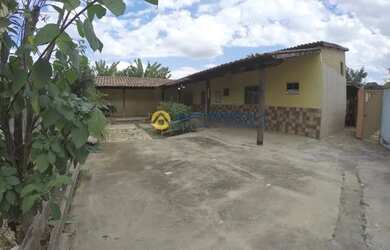 Imagem: A casa em condomínio possui 4 Dormitórios, 5 Banheiros, 5