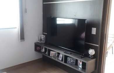 Imagem: A casa possui 2 Dormitórios, 1 Banheiro, 1 Vaga na garagem