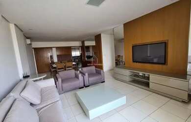 Imagem: O apartamento possui 3 Dormitórios, 1 Banheiro, 160m² de Área