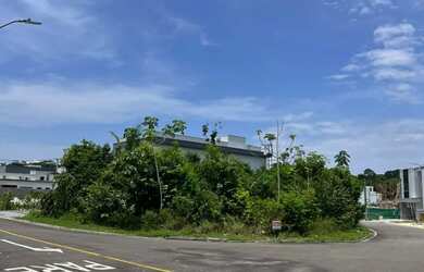 Imagem: O terreno possui 398m² de Área e está localizado em Ponta